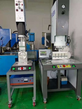 PE无纺布液体过滤袋塑料圈环口焊接机