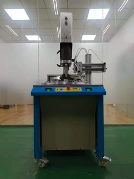 转盘式超声波焊接机